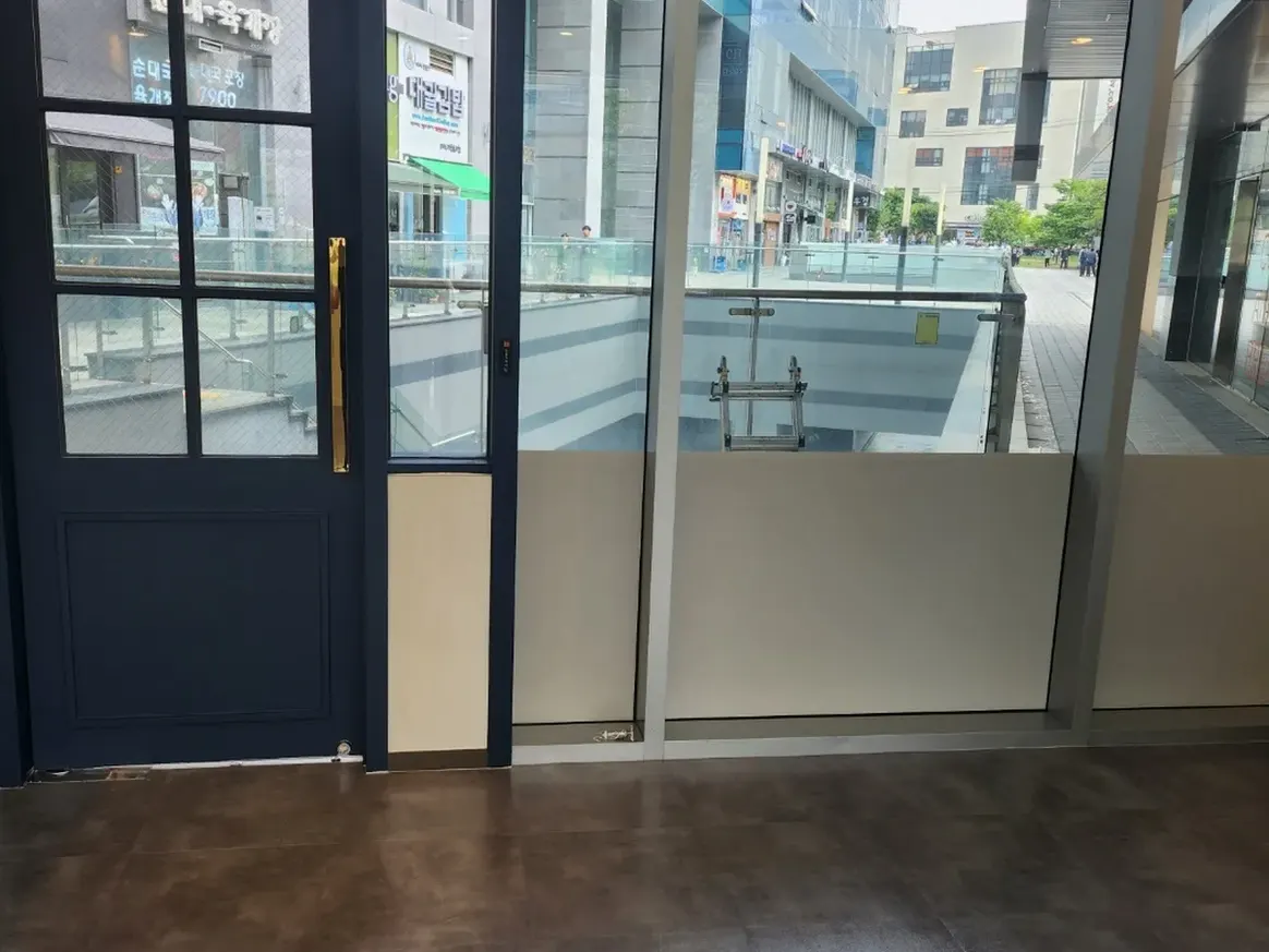 의왕시 왕곡동 점포 카운터 검사실 위생청소 사례 - 행진크린
